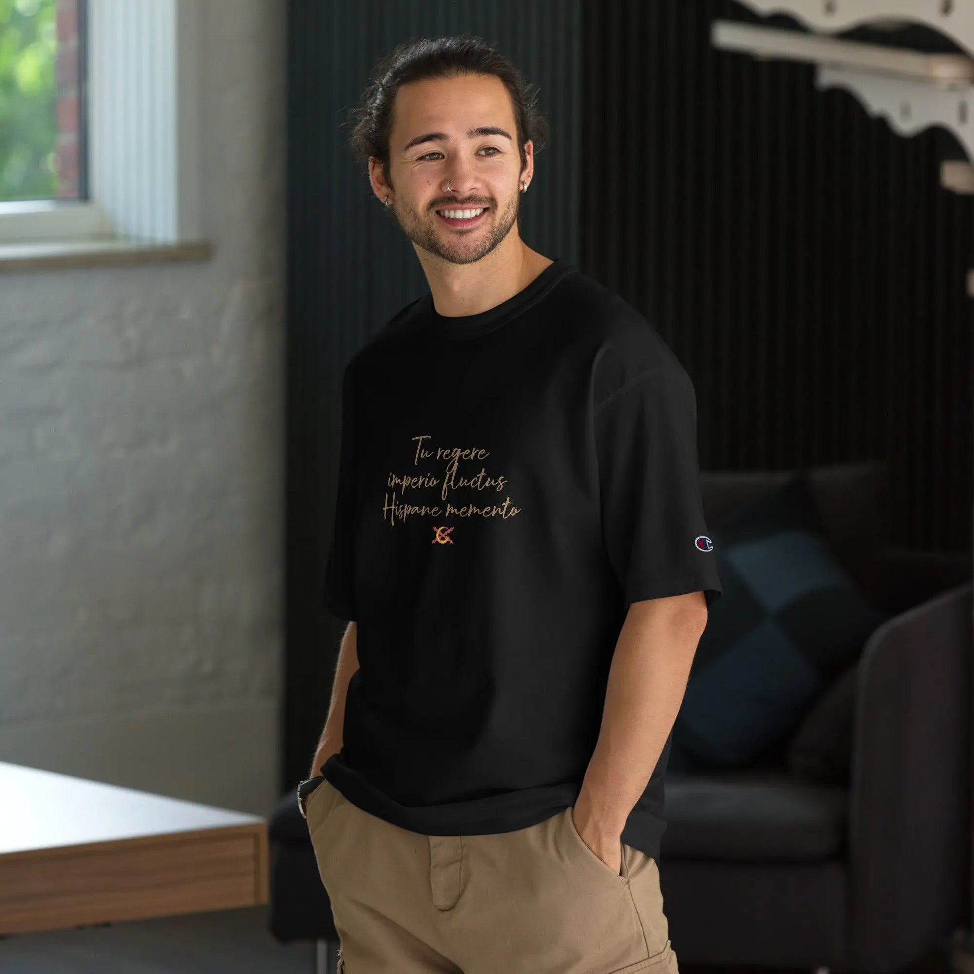 Comprar Camiseta Champion hombre "Tu regere imperio fluctus Hispane Memento" La Flamenca de Borgoña Bandera España