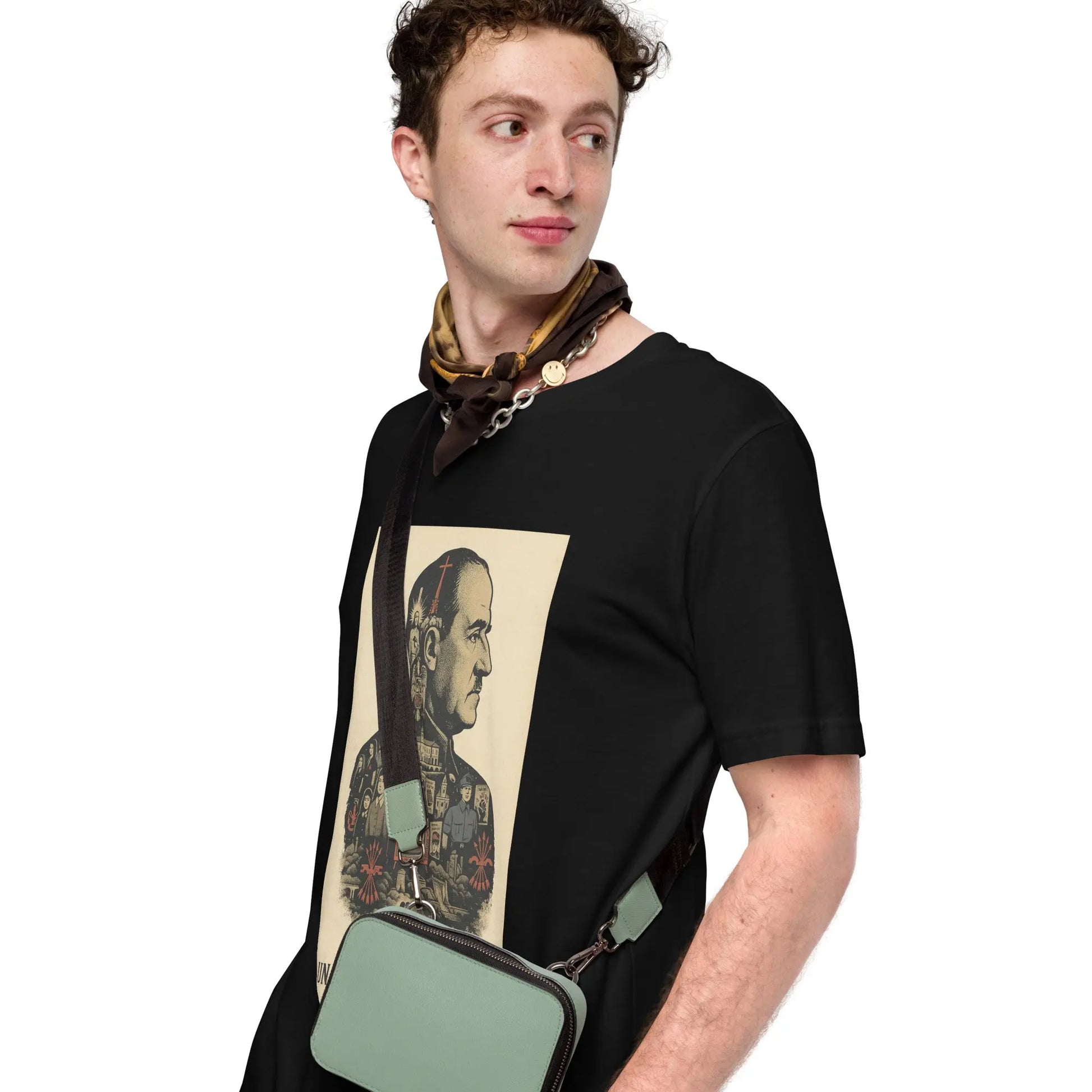 Comprar Camiseta Franco - Una época que marcó todo La Flamenca de Borgoña, Bandera de España, Cruz de Borgoña, Patricia Muñoz, VOX