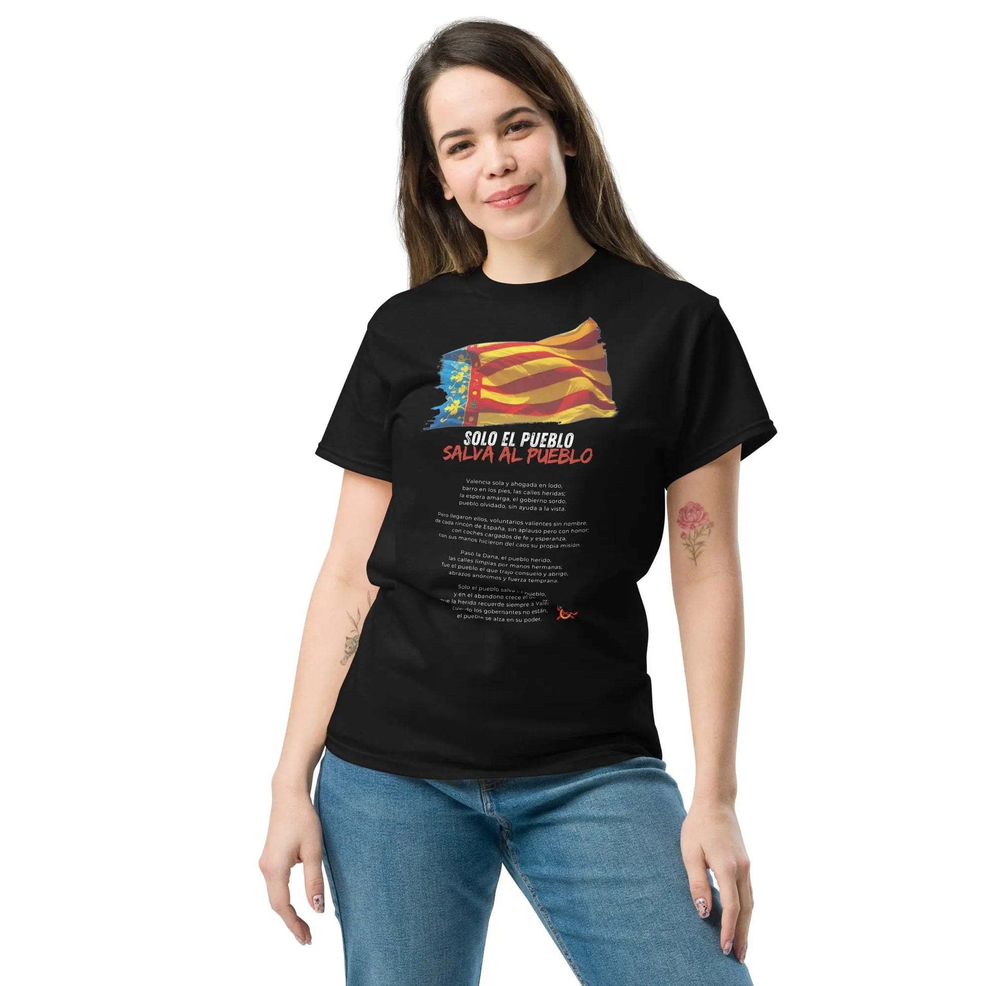 Comprar Camiseta Valencia Solo el pueblo salva al pueblo (con poema) - Manga corta unisex Bandera España La Flamenca de Borgoña Patricia Muñoz VOX