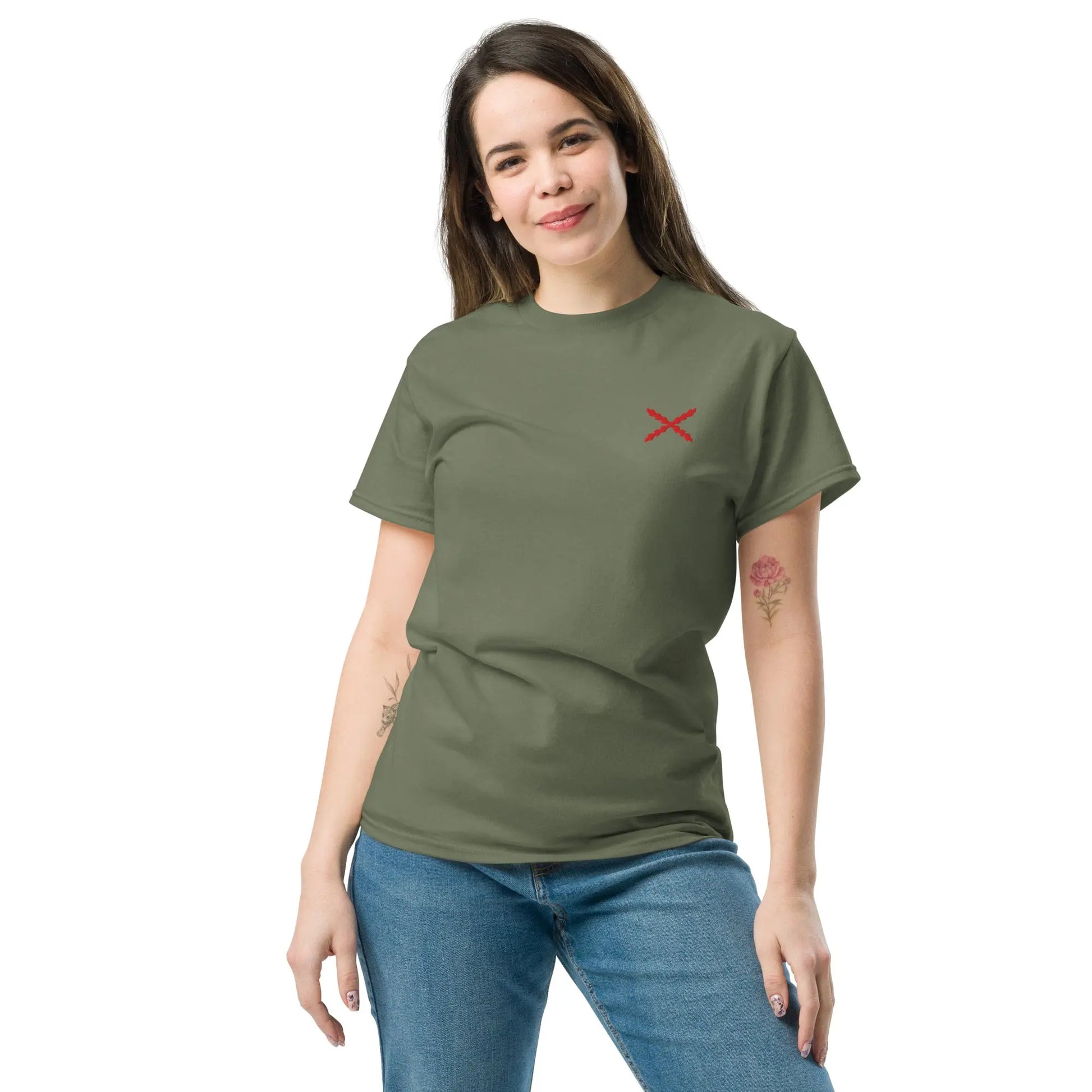 Comprar Camiseta clásica unisex bordado Cruz de Borgoña La Flamenca de Borgoña, Bandera de España, Cruz de Borgoña, Patricia Muñoz, VOX