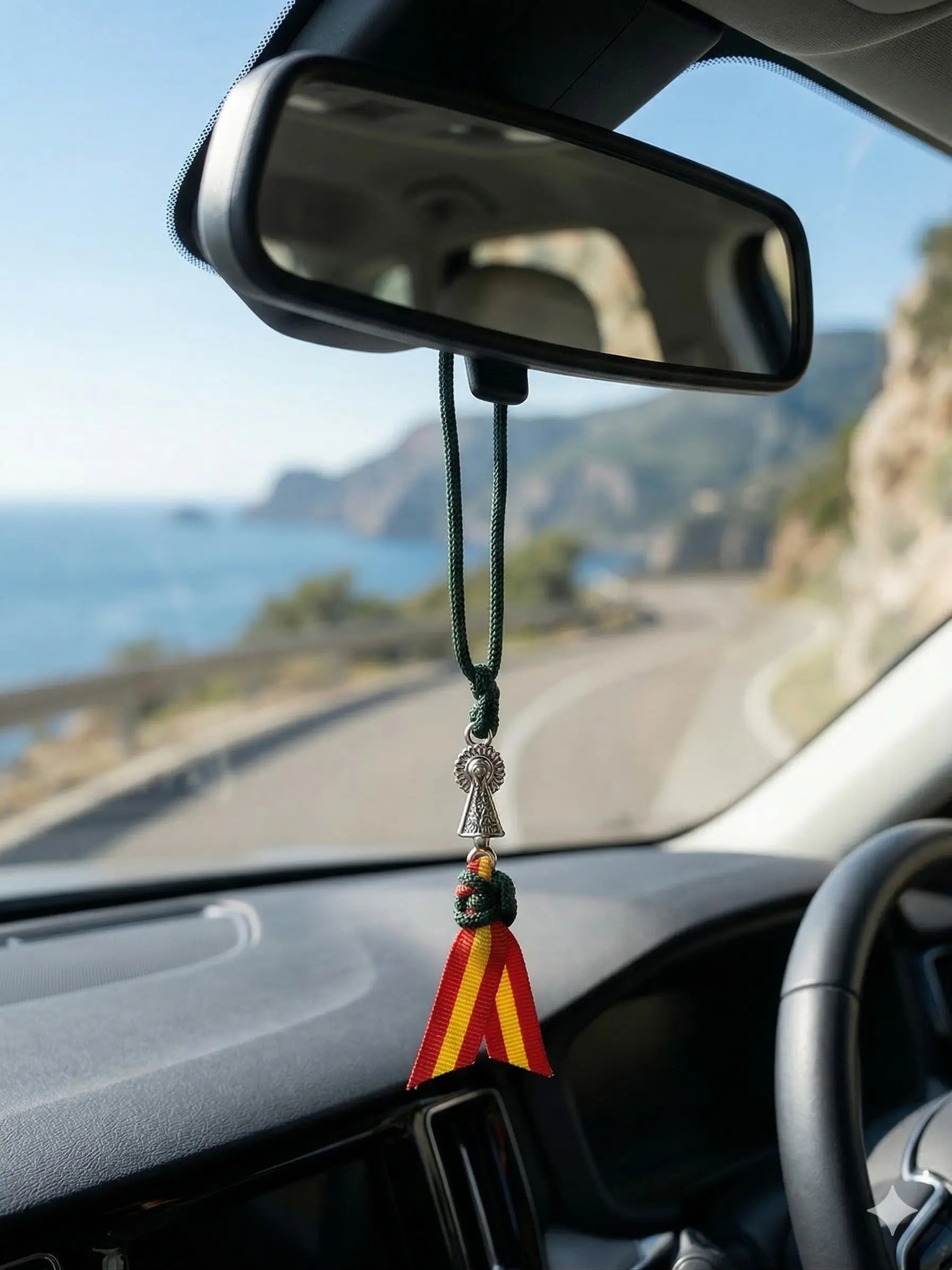 Comprar Colgante Virgen del Pilar para el coche La Flamenca de Borgoña Bandera España