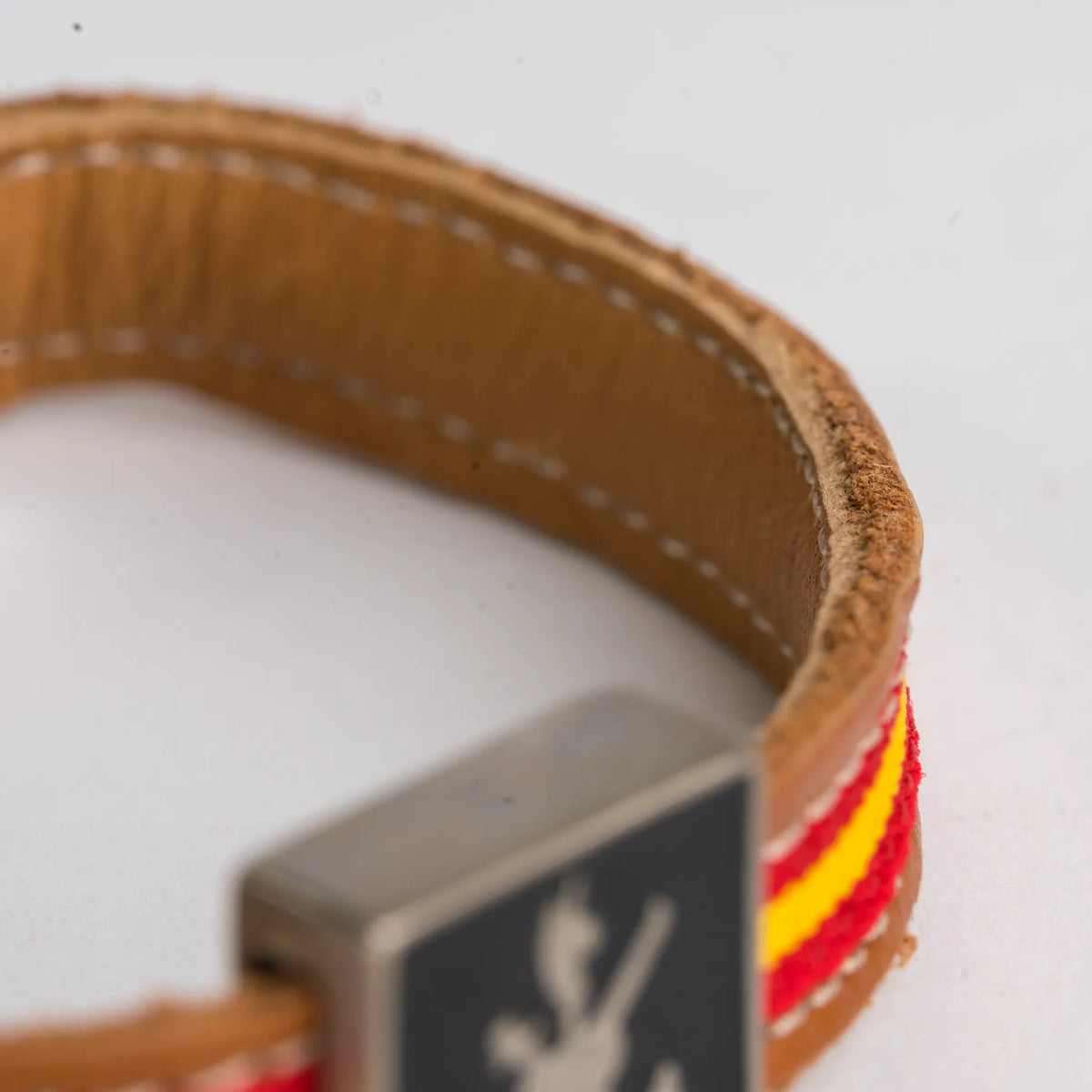 Comprar Pulsera de piel Legión Española emblema negro La Flamenca de Borgoña Bandera España