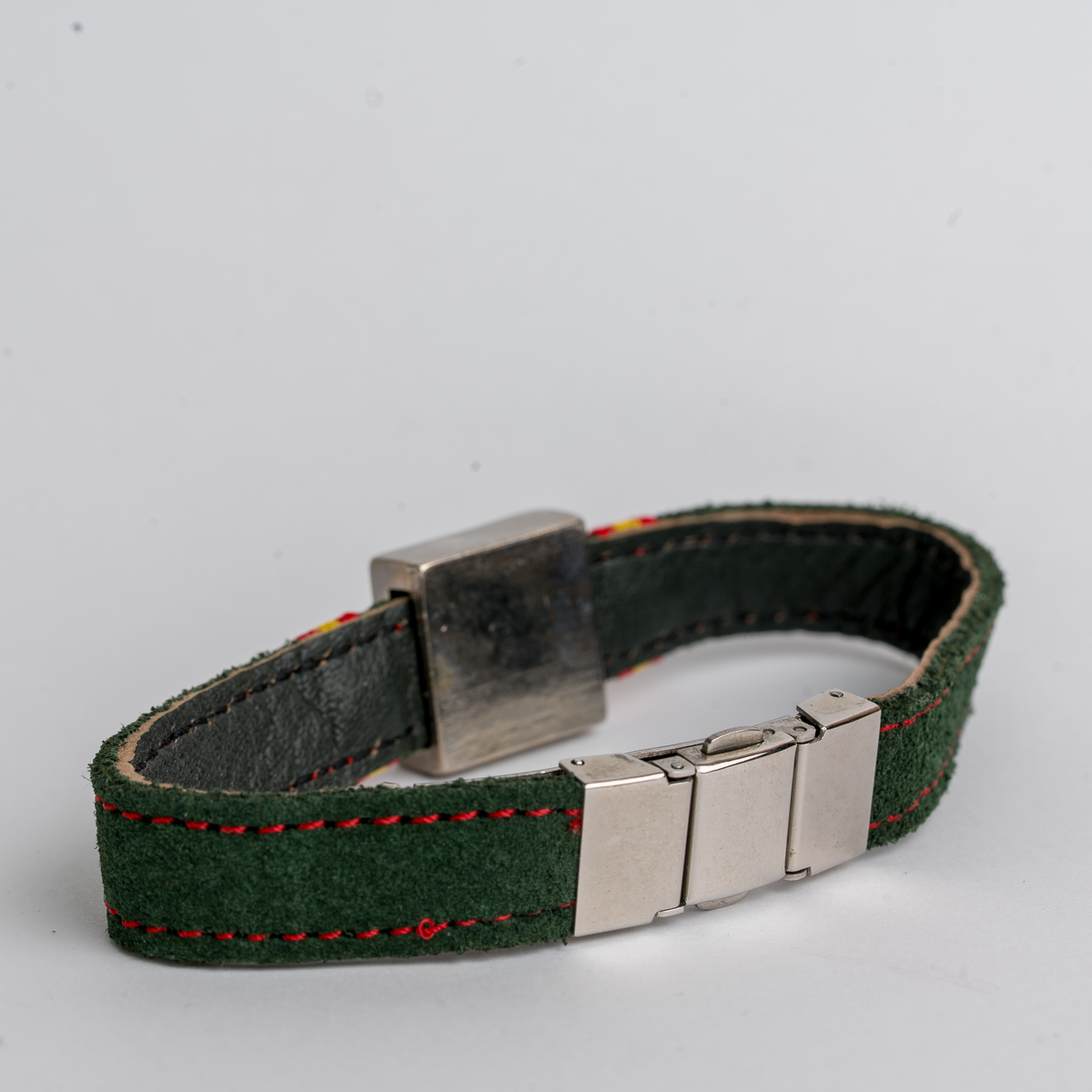 Pulsera Guardia Civil piel serraje verde con Bandera de España