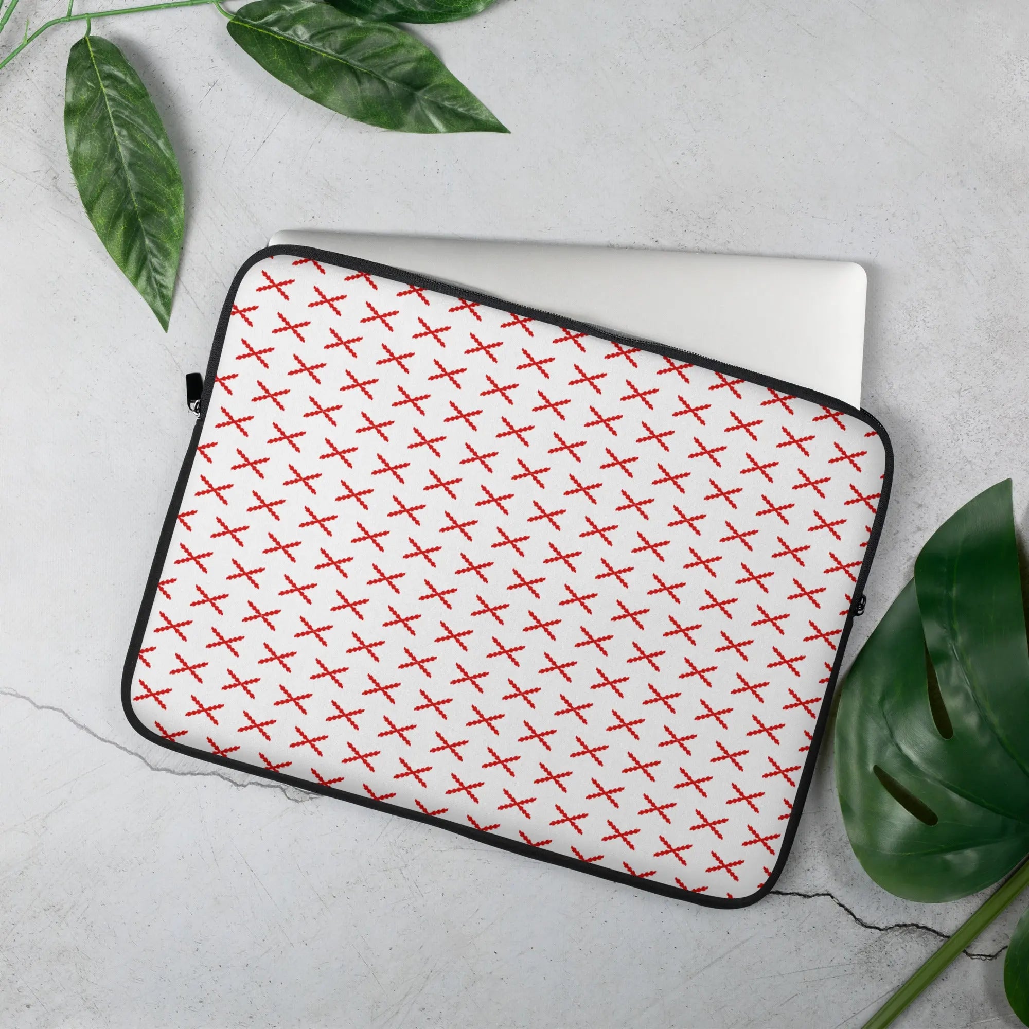 Comprar Funda para portátil Cruz de Borgoña Bandera España La Flamenca de Borgoña Patricia Muñoz VOX