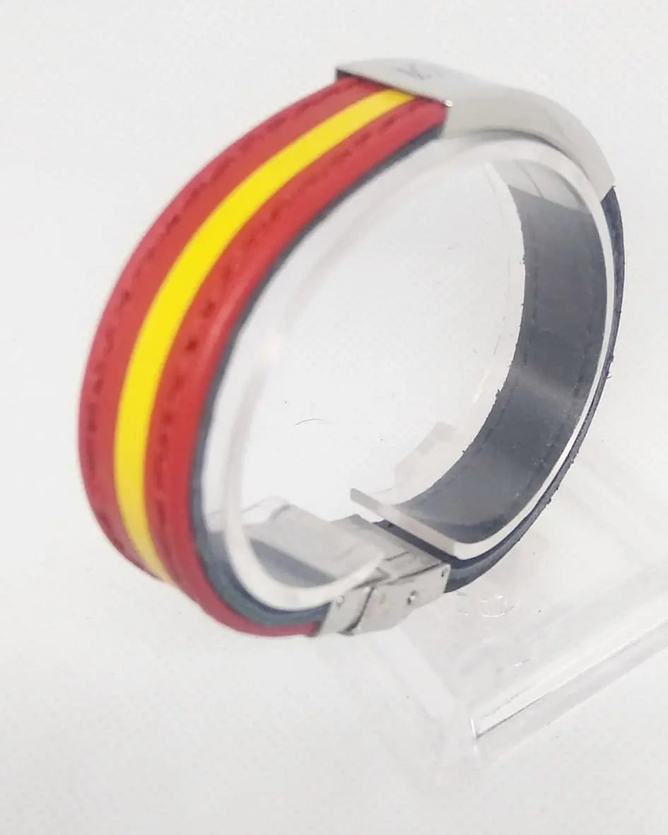 Comprar Pulsera piel con Bandera y placa "Viva España" La Flamenca de Borgoña, Bandera de España, Cruz de Borgoña, Patricia Muñoz, VOX, Santiago Abascal 