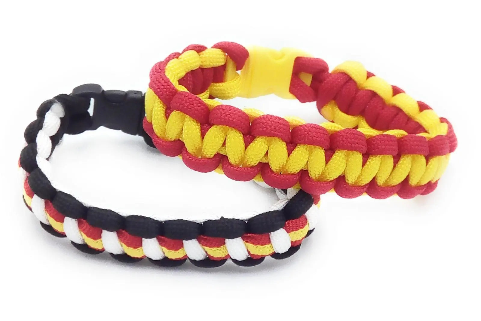 Comprar Set 2 Pulseras paracord negra y blanca bandera España Bandera España La Flamenca de Borgoña Patricia Muñoz VOX
